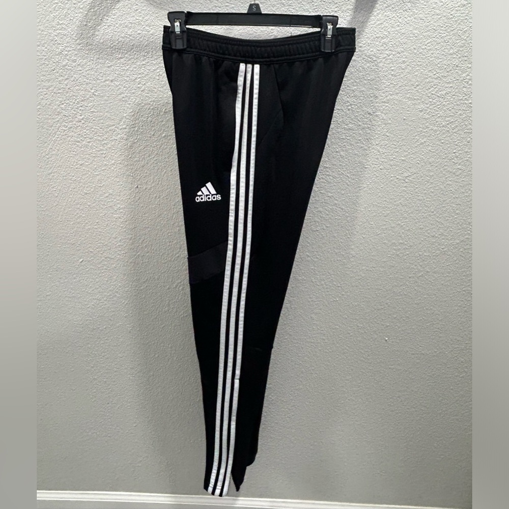 Boys Adidas Sweats, Size L